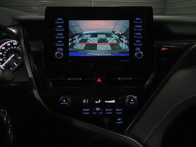 Used 2021 Toyota Camry SE w/ Carpet Mat Package (TMS) image 25