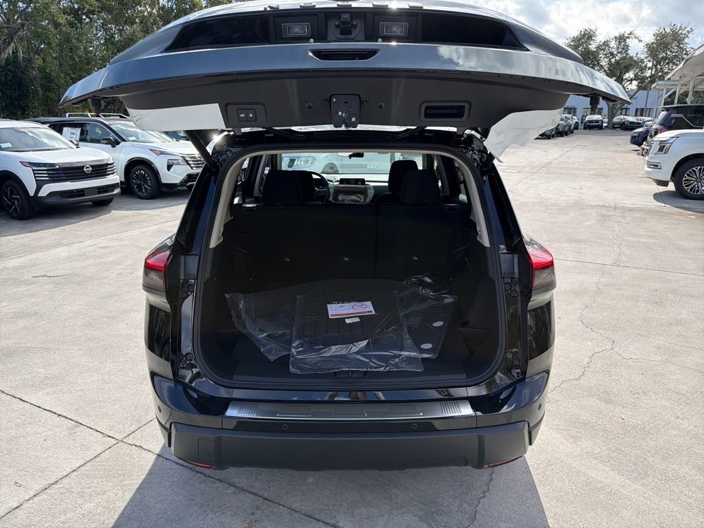 New 2026 Nissan Rogue SV w/ Cold Weather Package image 30