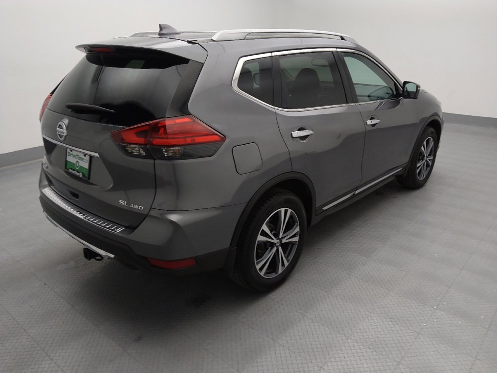 Used 2017 Nissan Rogue SL w/ SL Premium Package AWD/4WD image 9