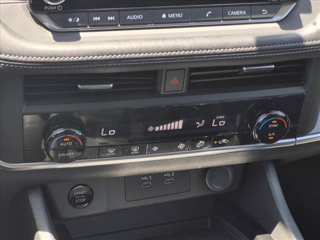Used 2024 Nissan Rogue SV FWD image 14