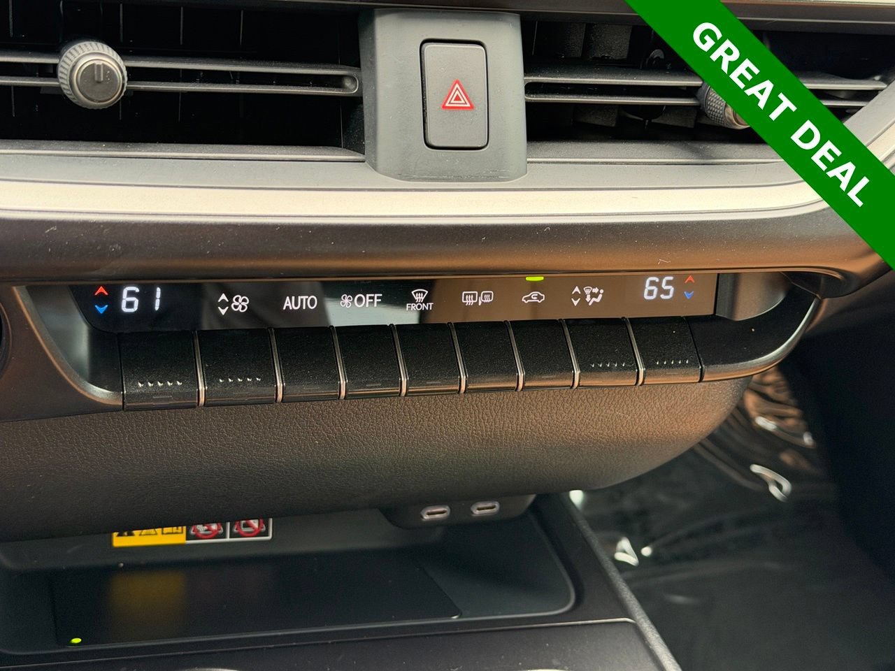 Used 2024 Lexus UX 250h FWD w/ Premium Package image 26