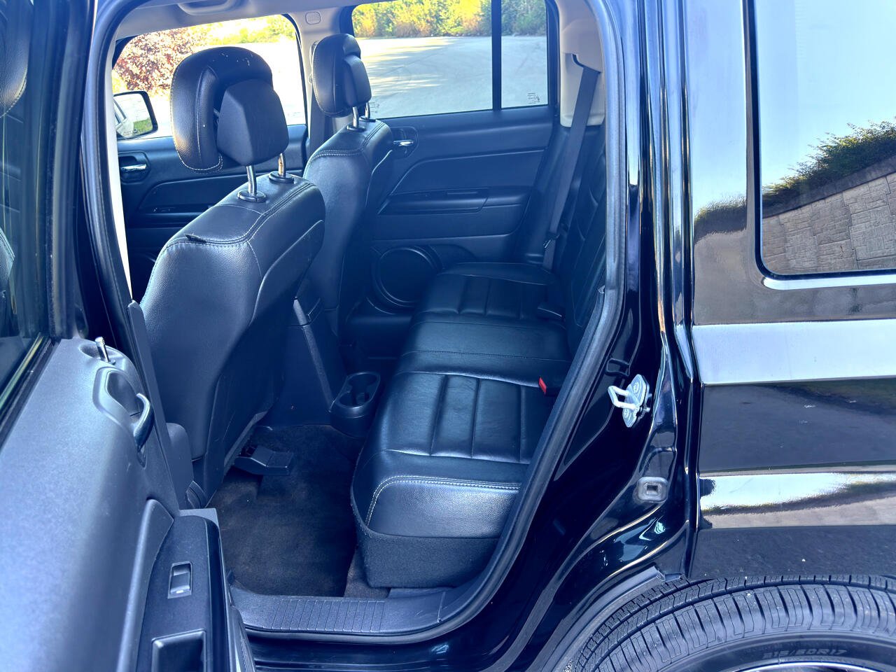 Used 2015 Jeep Patriot High Altitude image 29