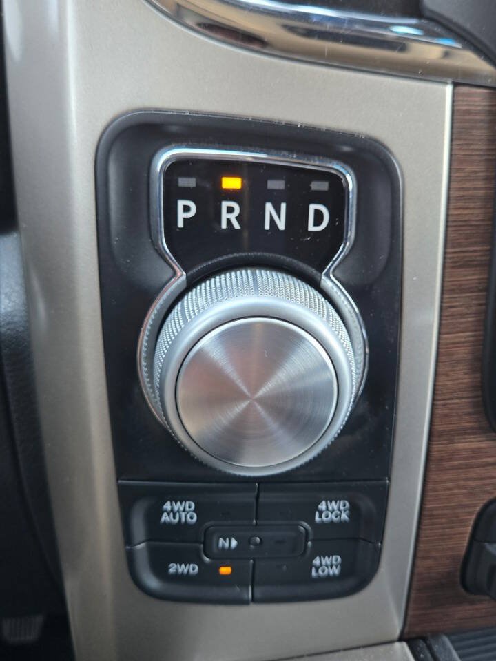 Used 2015 RAM 1500 Laramie w/ Convenience Group AWD/4WD image 26