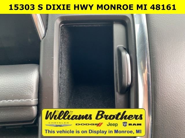 Used 2022 Chevrolet Tahoe LT w/ Luxury Package image 36