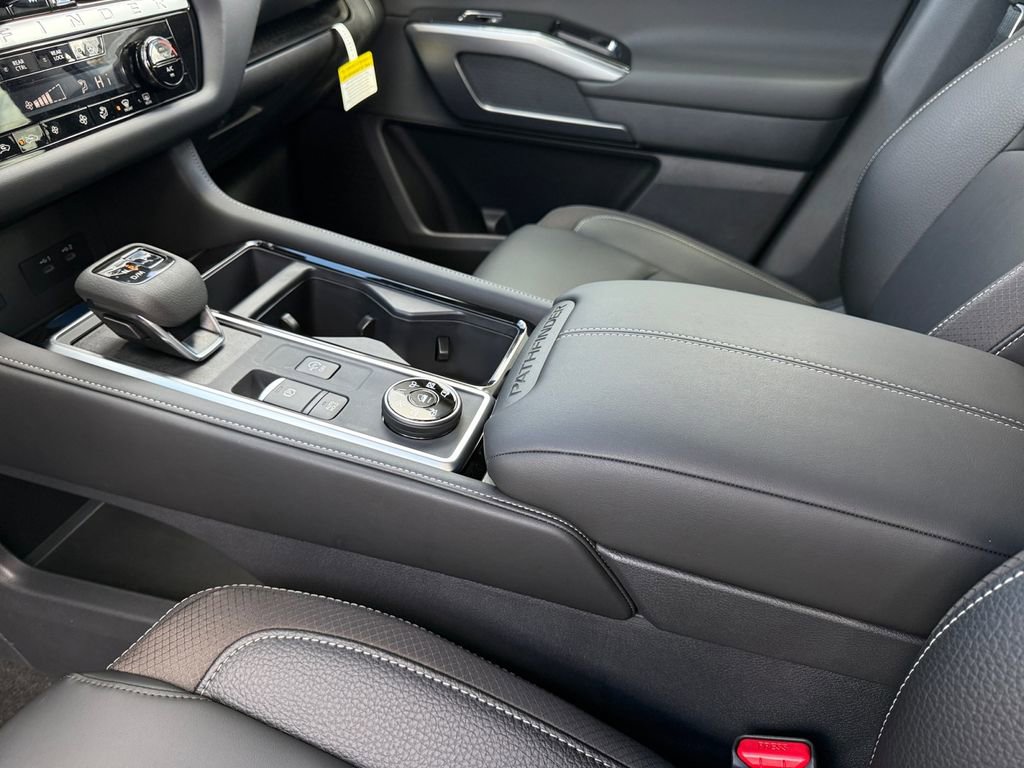 New 2026 Nissan Pathfinder SL image 19