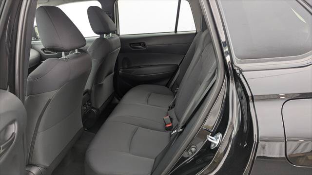 Used 2026 Toyota Corolla Cross LE FWD image 17