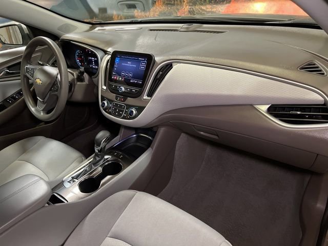 Used 2024 Chevrolet Malibu LT image 57