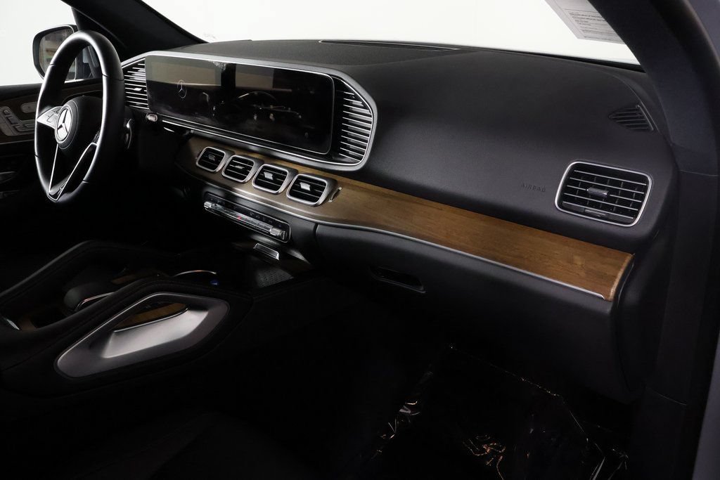 Certified 2025 Mercedes-Benz GLE 350 4MATIC image 9