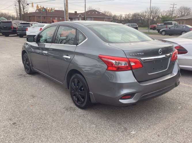 Used 2017 Nissan Sentra S image 4