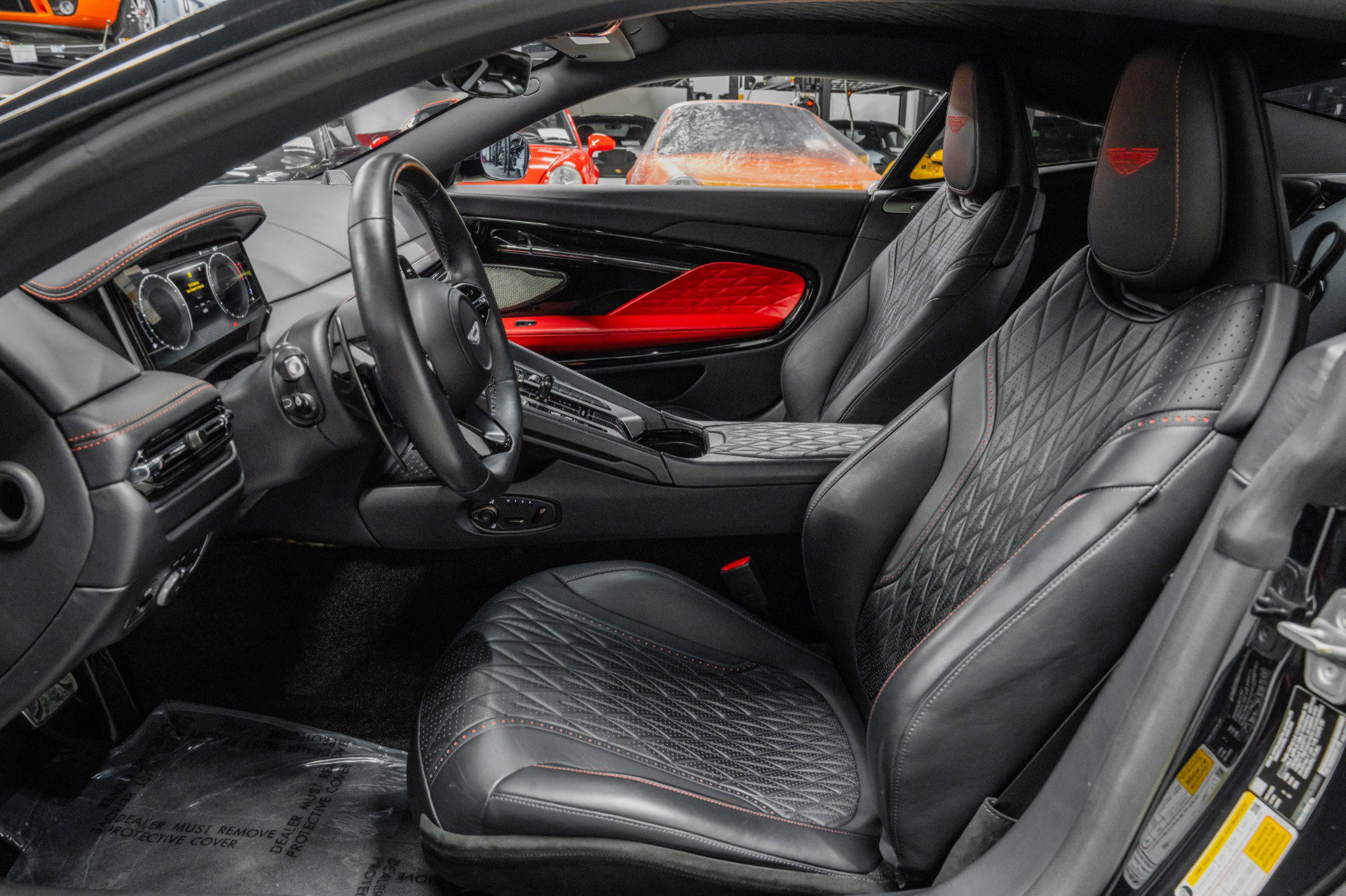 Used 2024 Aston Martin DB12 Coupe image 31