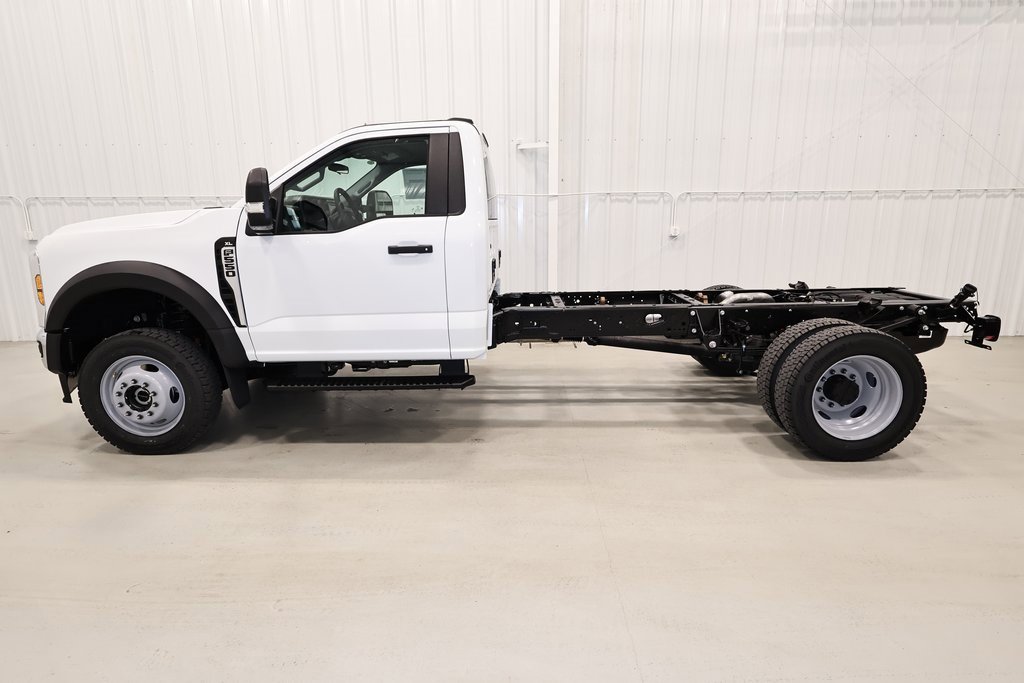 New 2026 Ford F550 4x4 Regular Cab Super Duty image 5