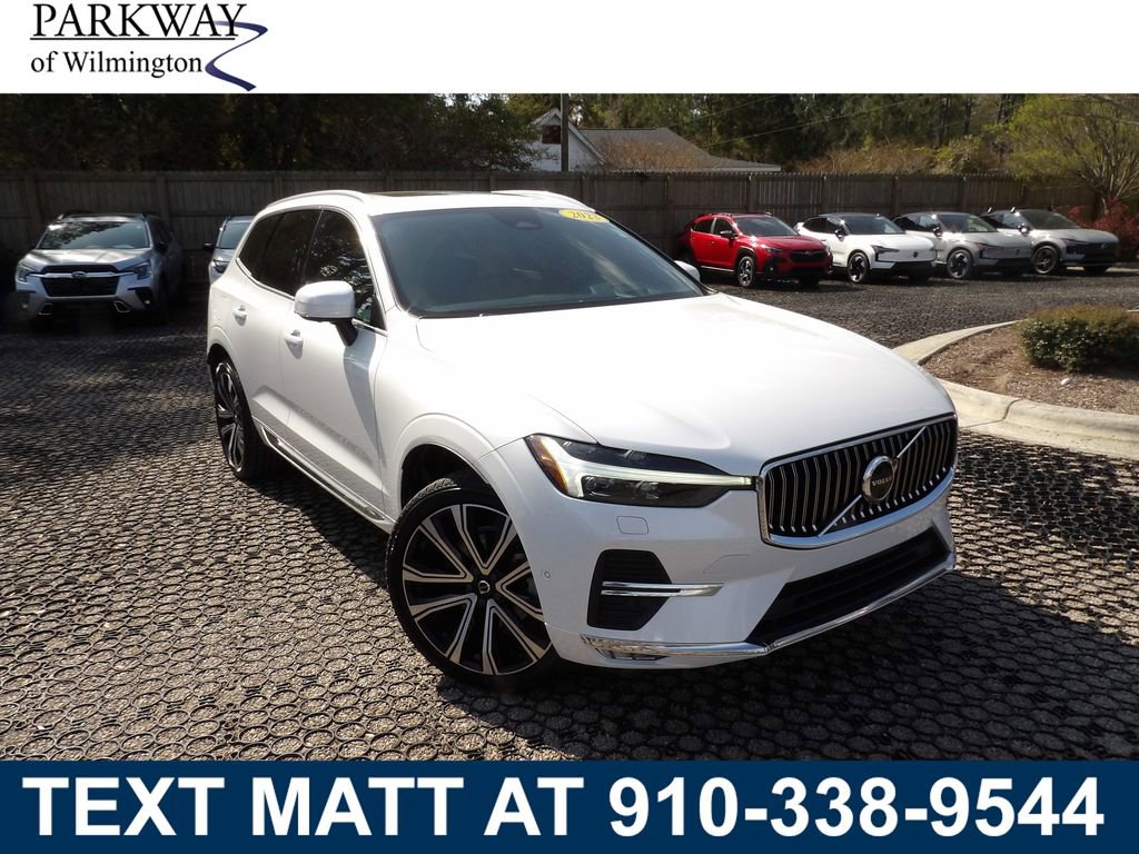 Used 2023 Volvo XC60 B5 Ultimate w/ Climate Package FWD image 1