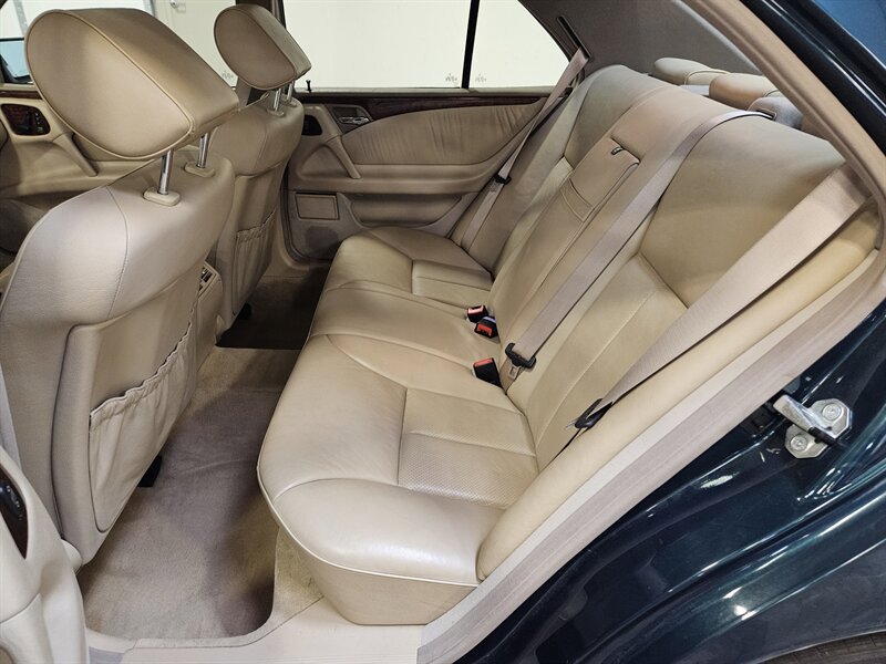 Used 1998 Mercedes-Benz E 320 Sedan image 39