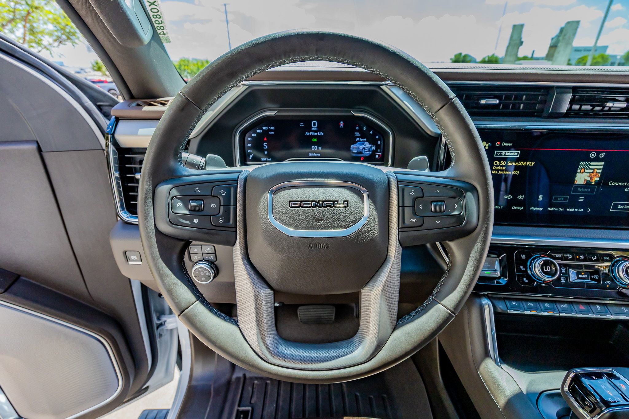 Used 2025 GMC Sierra 1500 Denali w/ Denali Reserve Package image 19