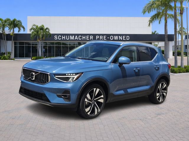 Certified 2023 Volvo XC40 B4 Plus w/ Driver Assist Package FWD image 3