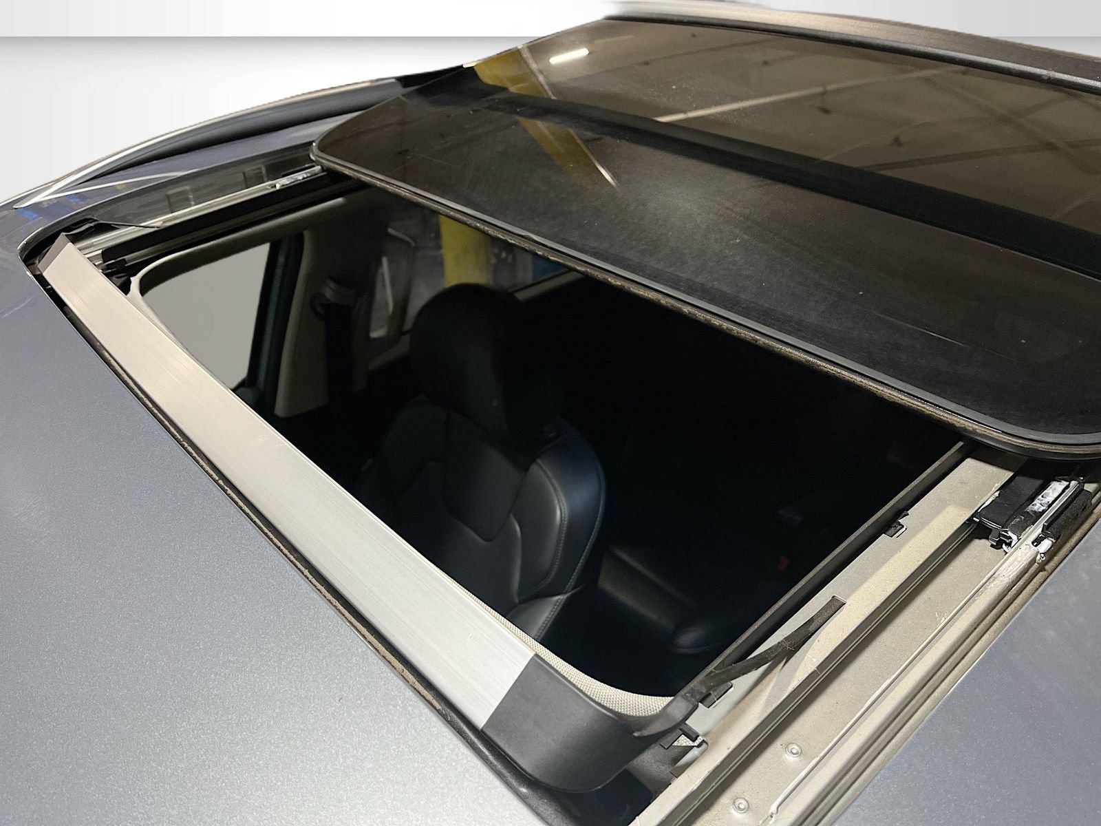 Used 2025 Kia Telluride S image 23