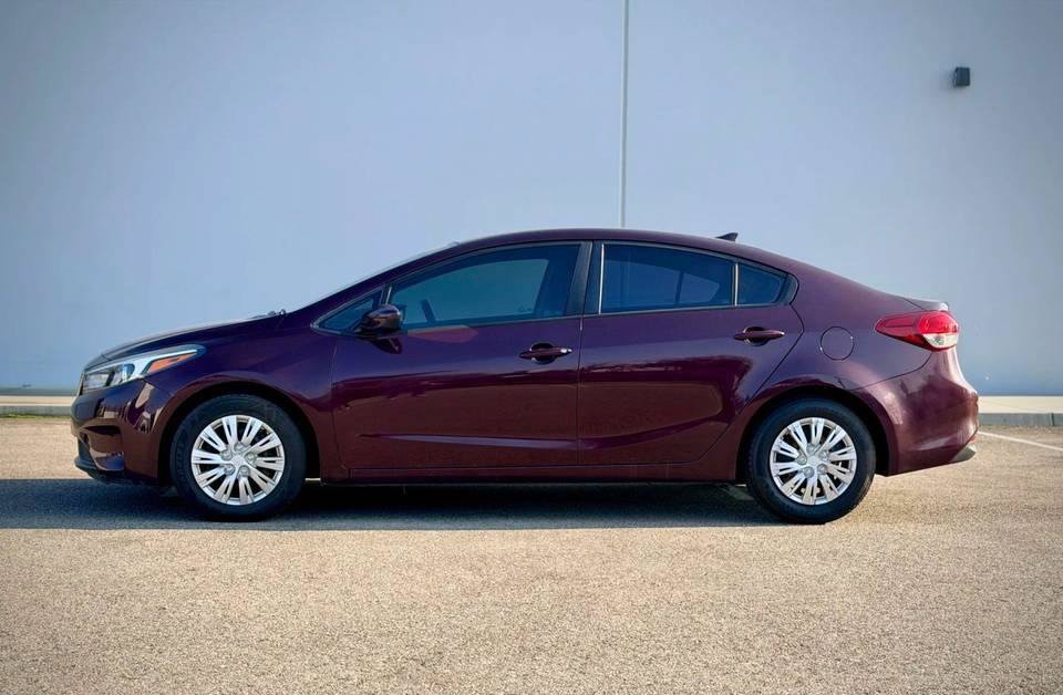 Used 2017 Kia Forte LX FWD image 6