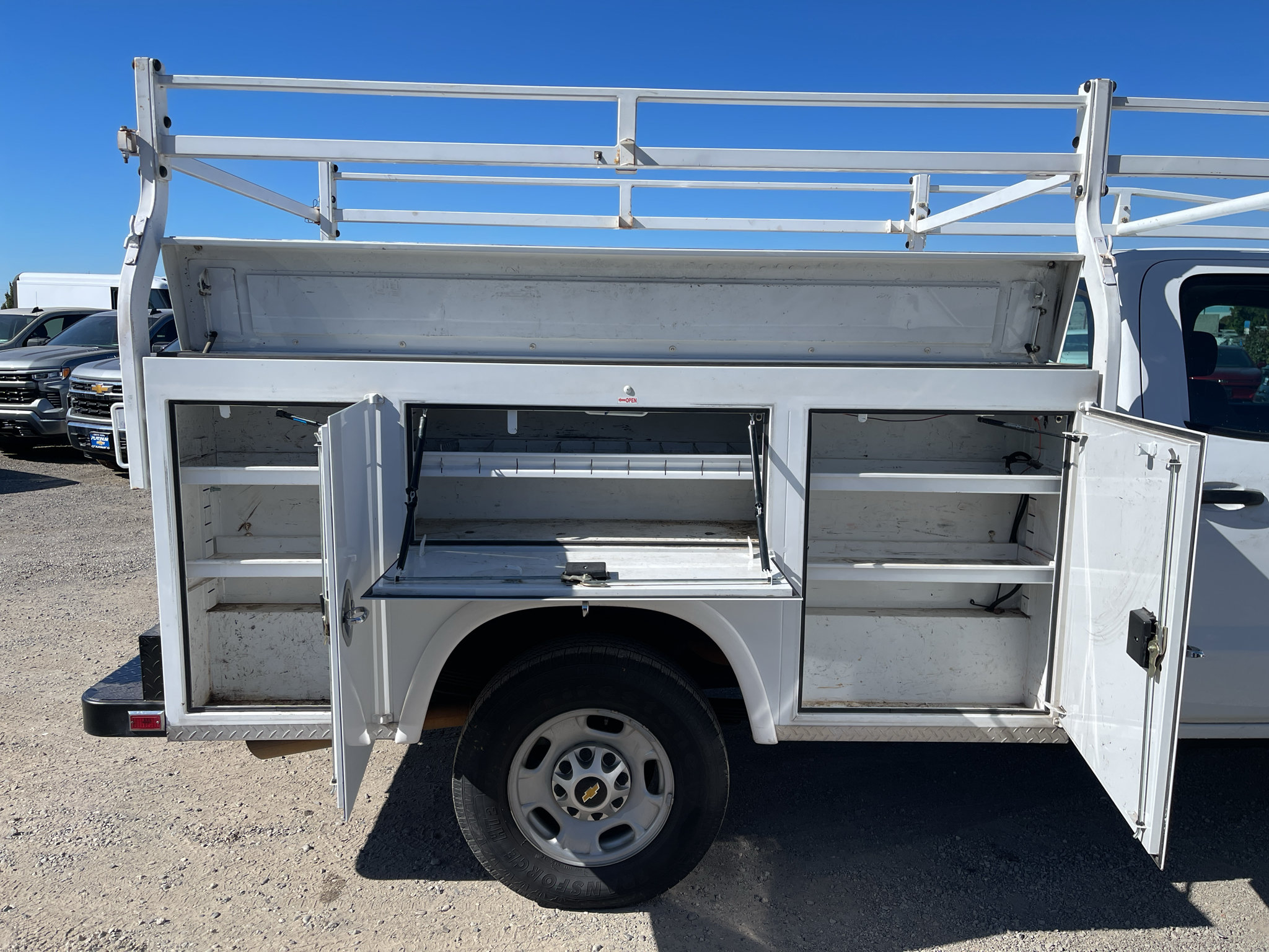 Used 2018 Chevrolet Silverado 2500 W/T RWD image 14