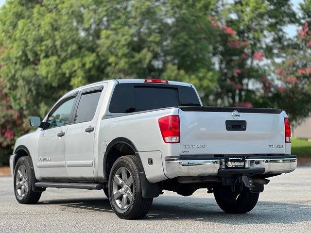 Used 2015 Nissan Titan SV w/ SV Value Truck Package AWD/4WD image 7