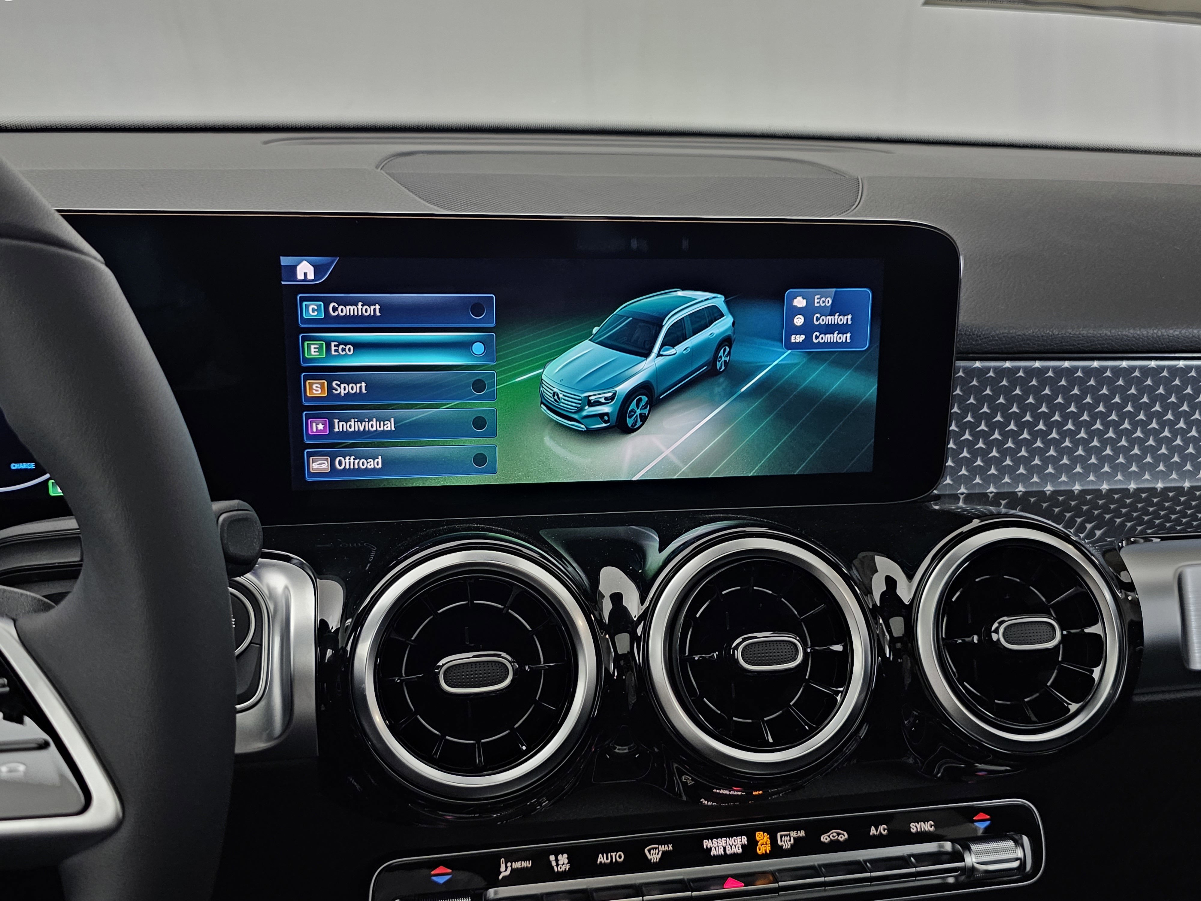 New 2026 Mercedes-Benz GLB 250 4MATIC image 45