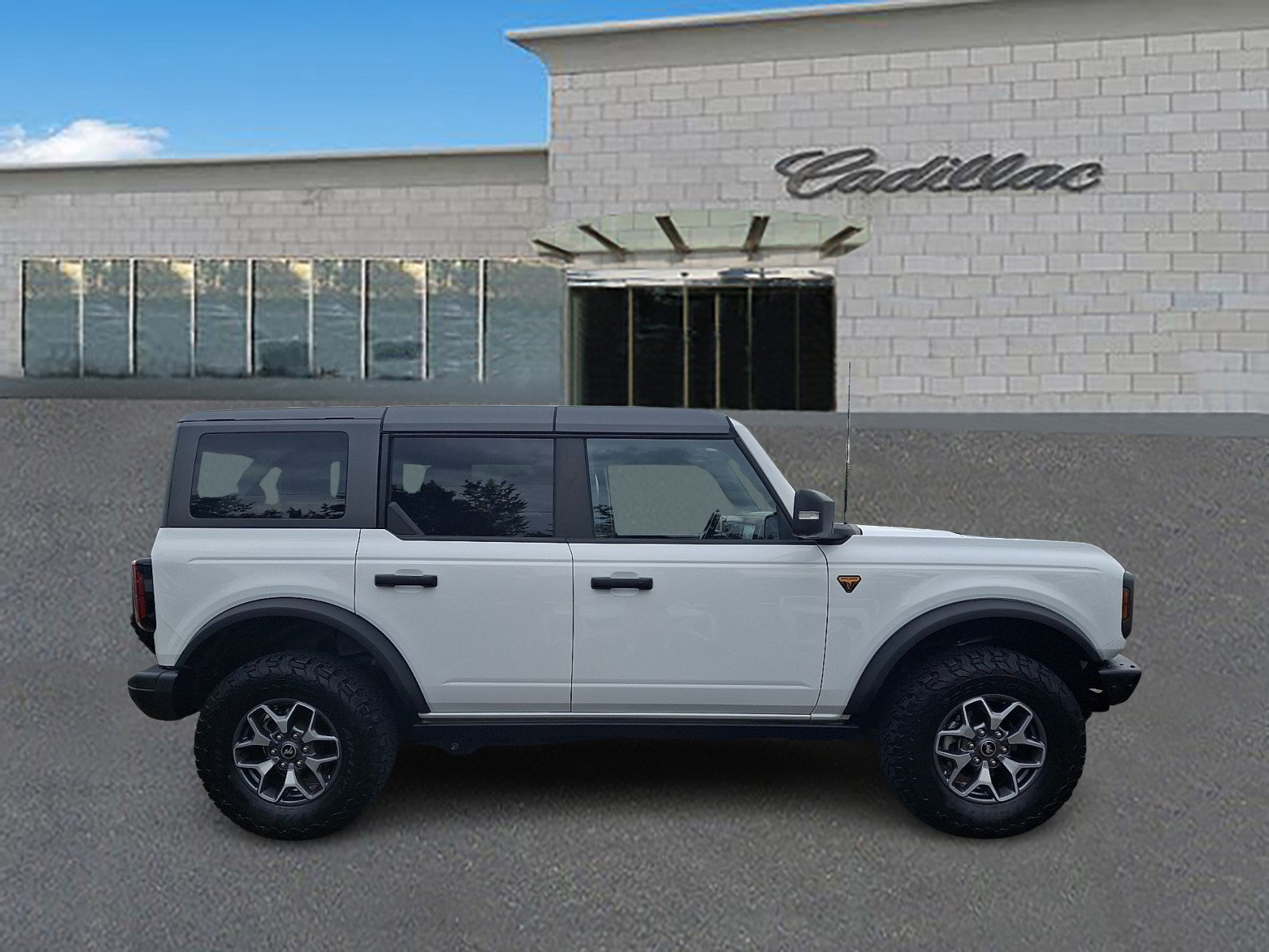 Used 2024 Ford Bronco Badlands AWD/4WD image 4