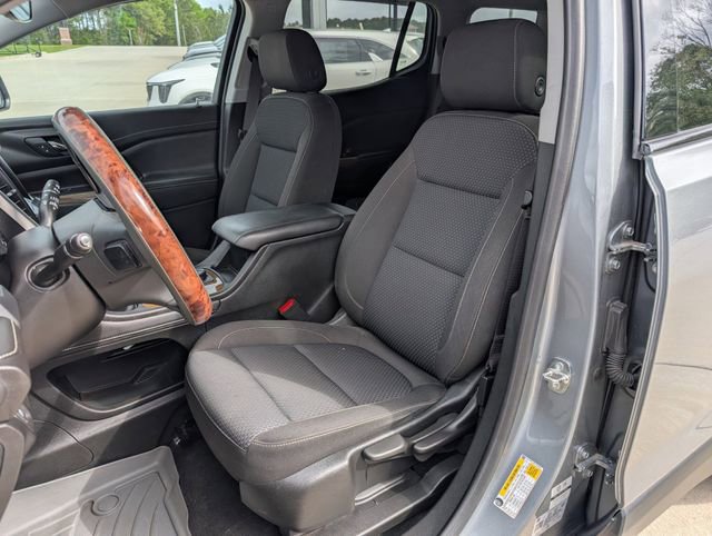 Used 2023 GMC Acadia SLE w/ Elevation Edition image 11