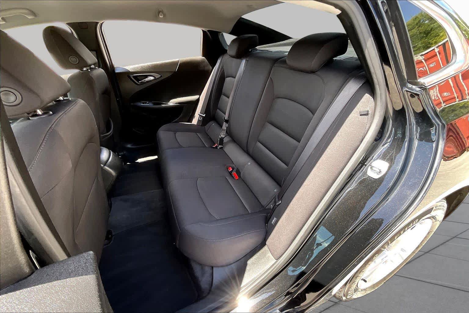 Used 2024 Chevrolet Malibu LS FWD image 19