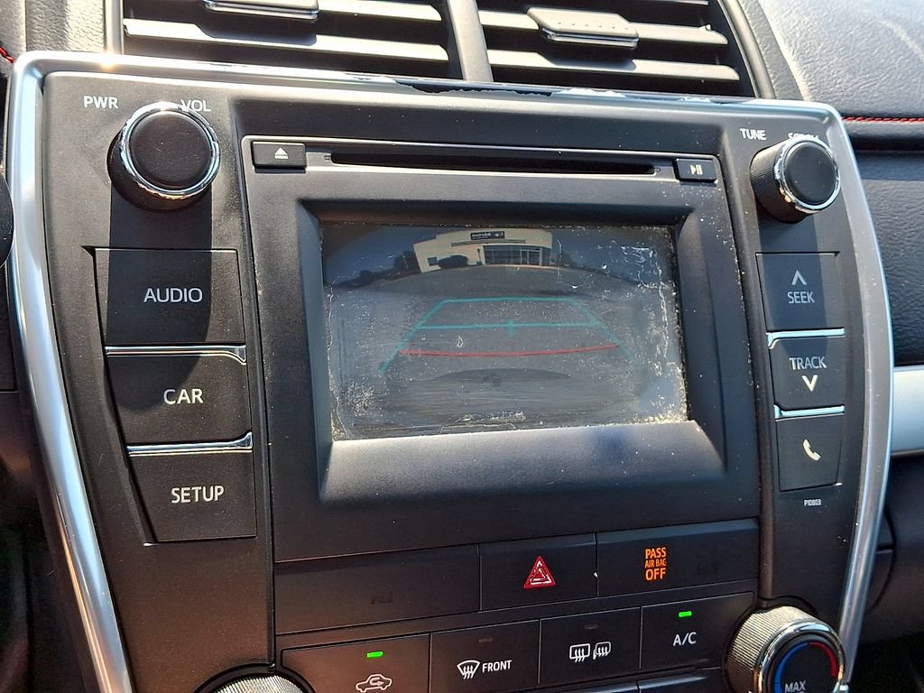 Used 2015 Toyota Camry SE FWD image 17