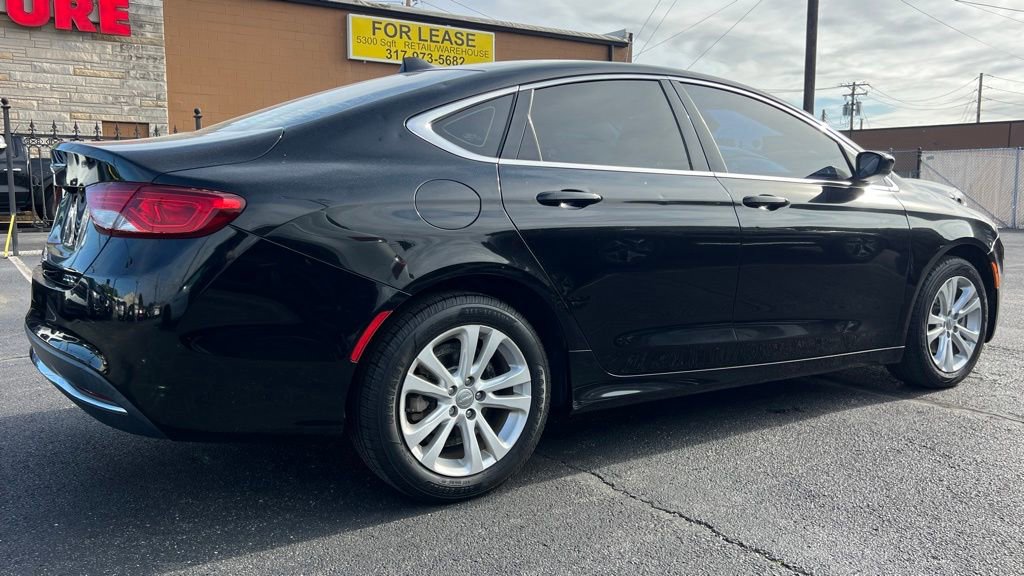 Used 2017 Chrysler 200 Limited Platinum FWD image 8
