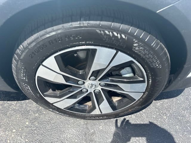 Used 2024 Volvo V60 B5 Cross Country Plus AWD/4WD image 27