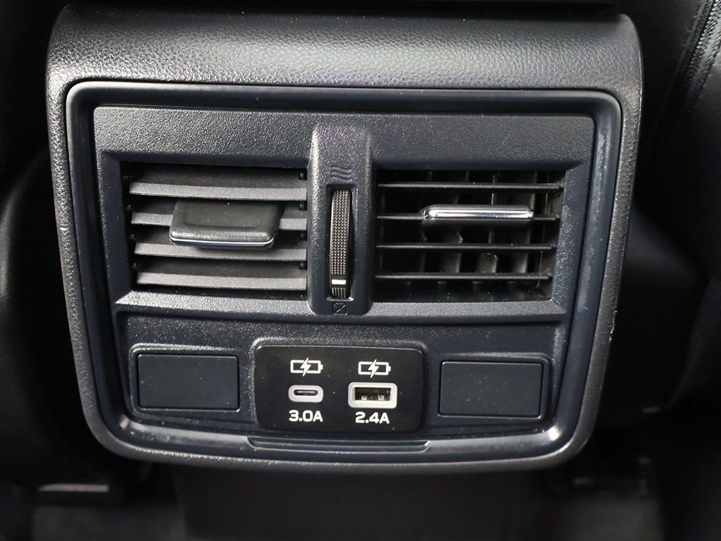 Used 2025 Subaru Forester Premium image 29