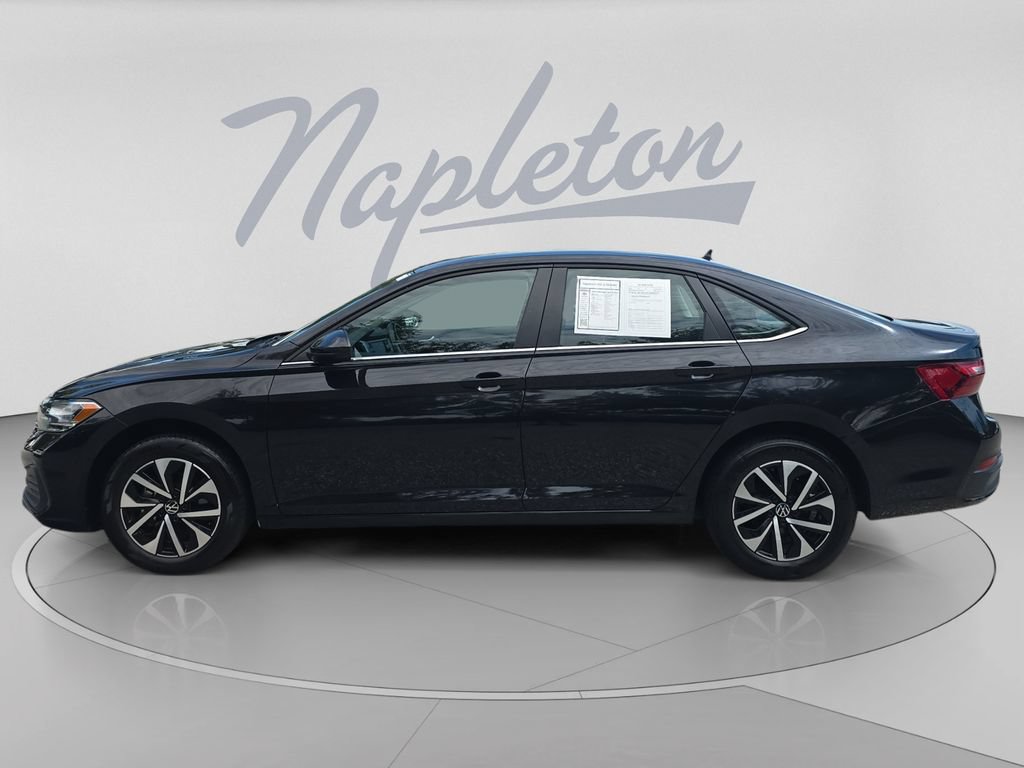 Certified 2024 Volkswagen Jetta S FWD image 4