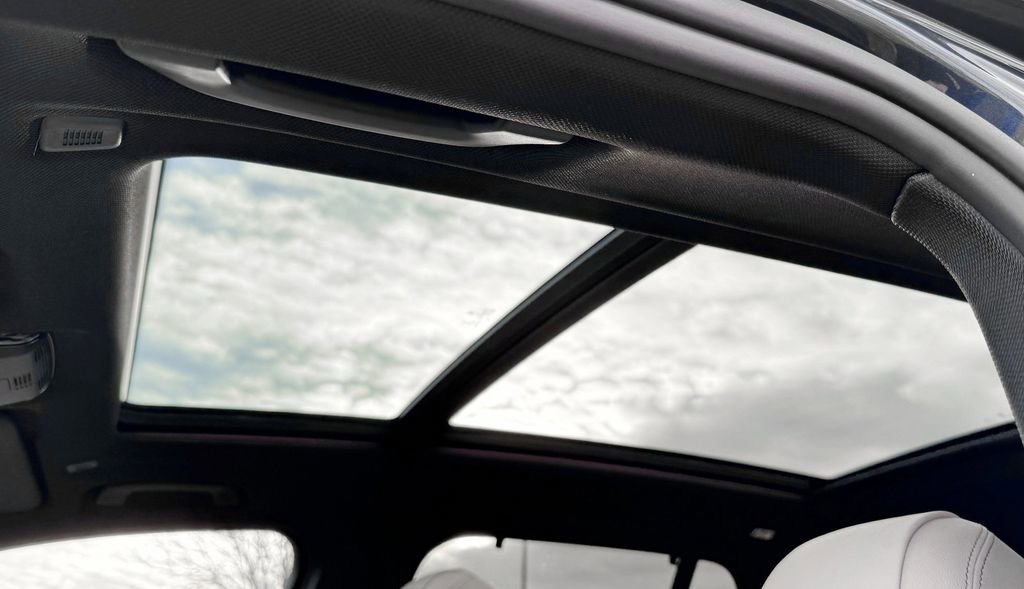 Used 2021 BMW X5 xDrive40i w/ Premium Package 2 image 18