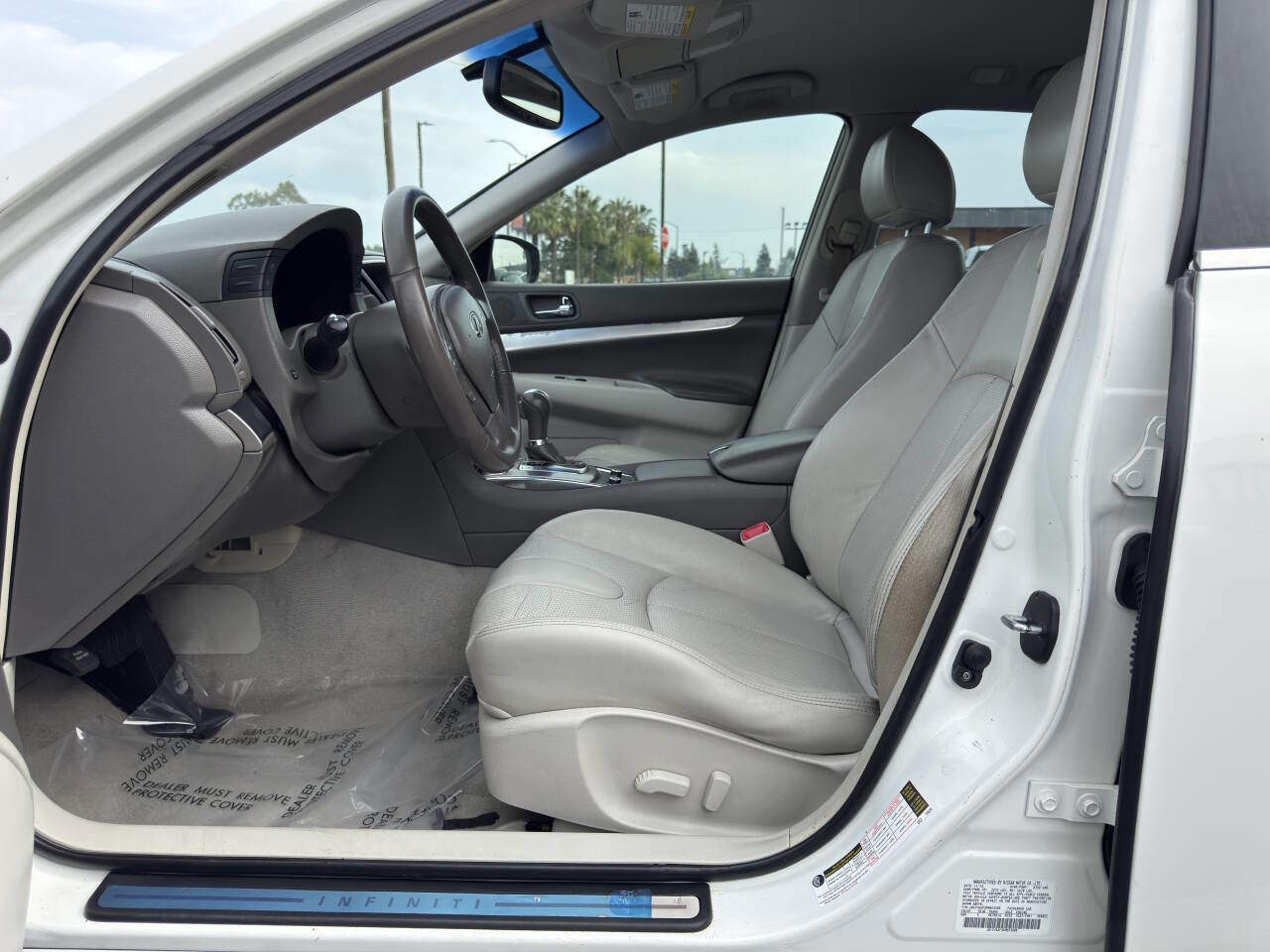 Used 2015 INFINITI Q40 RWD image 9