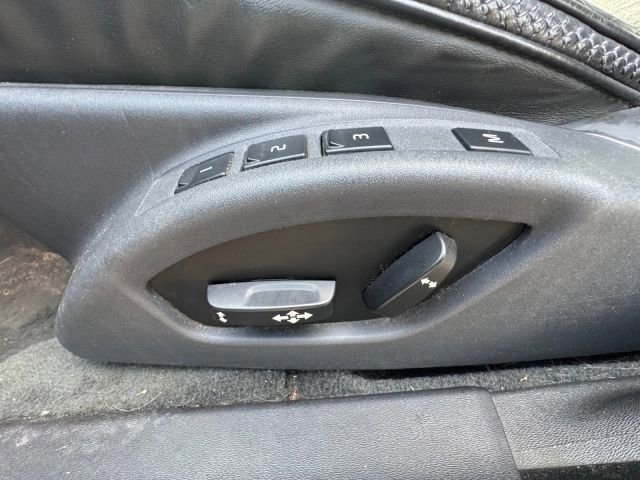 Used 2011 Volvo XC70 3.2 image 22