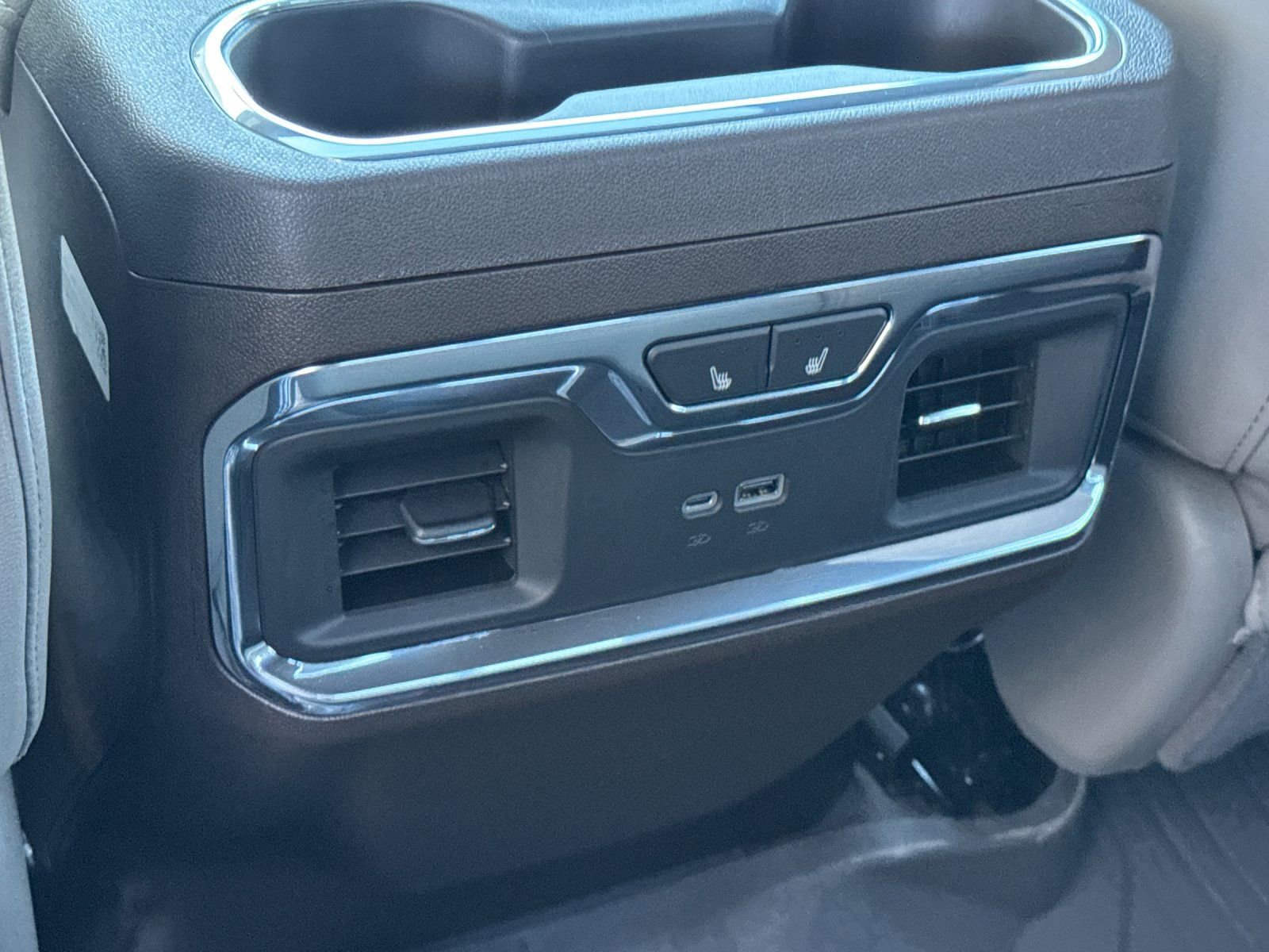 New 2026 GMC Sierra 2500 SLT w/ SLT Premium Package image 13