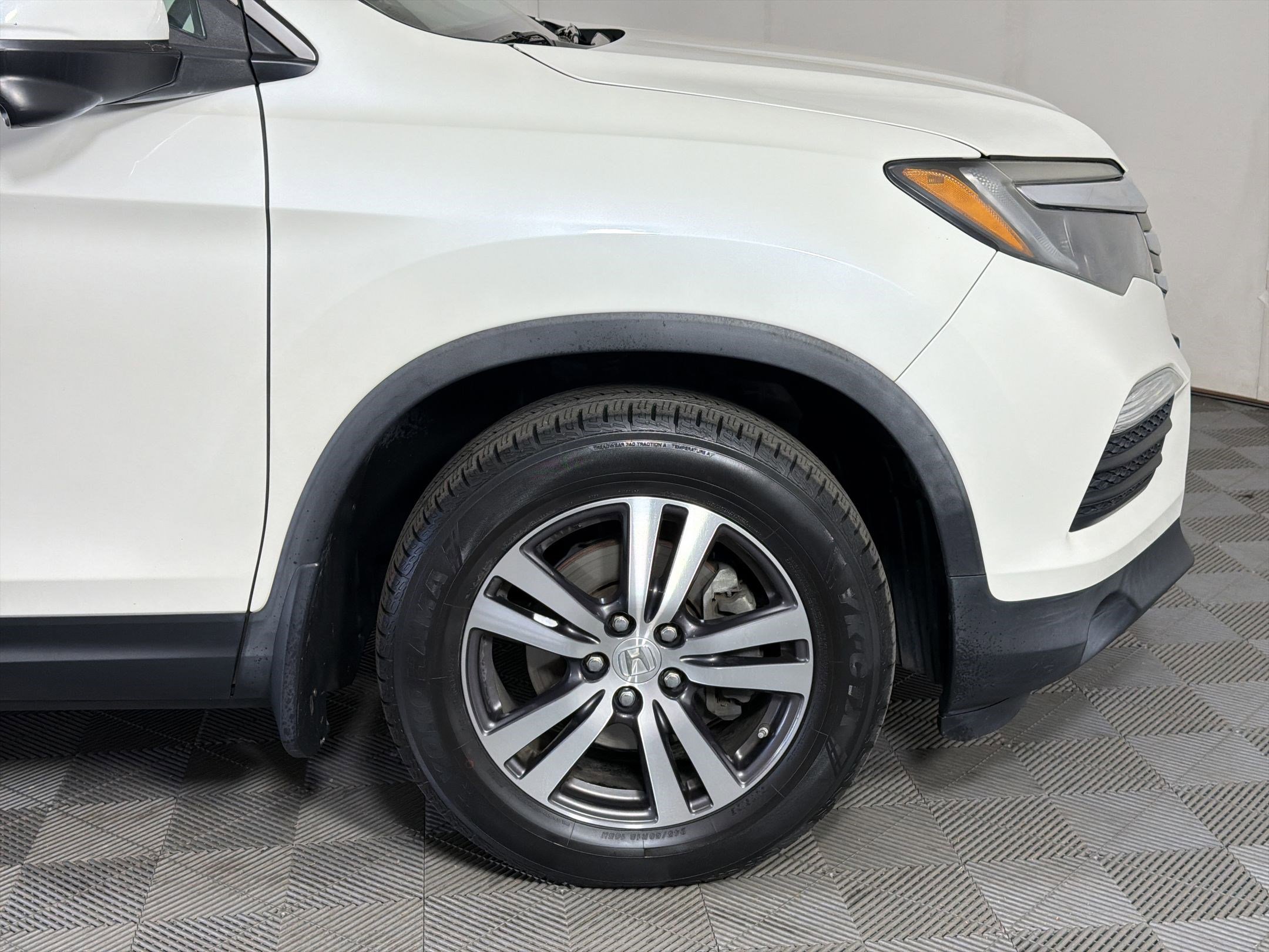 Used 2018 Honda Pilot EX image 12