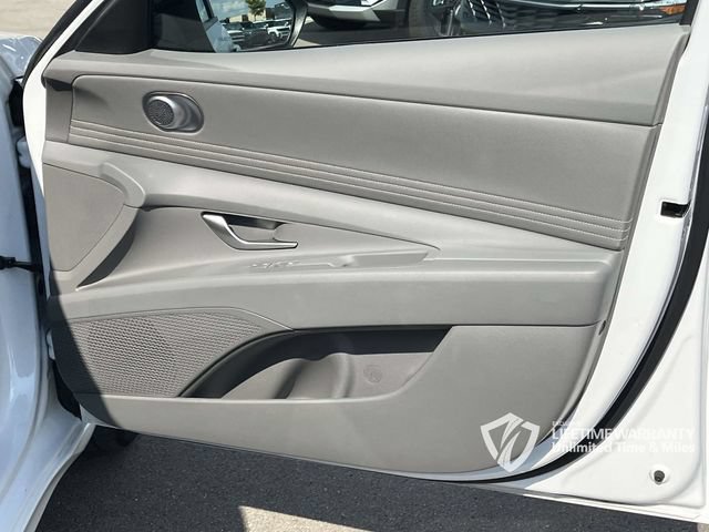 Certified 2025 Hyundai Elantra SEL FWD image 27