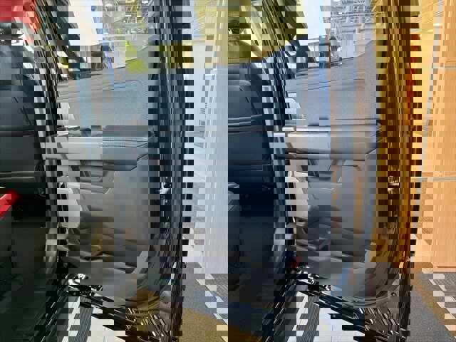 New 2024 Ford F250 Lariat w/ Lariat Ultimate Package image 33