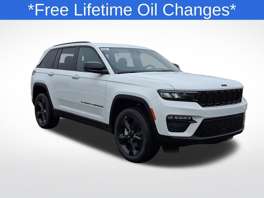 New 2025 Jeep Grand Cherokee Limited w/ Black Appearance Package AWD/4WD image 1