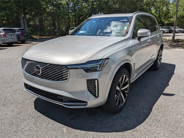 New 2025 Volvo XC90 B6 Core w/ Climate Package image 8