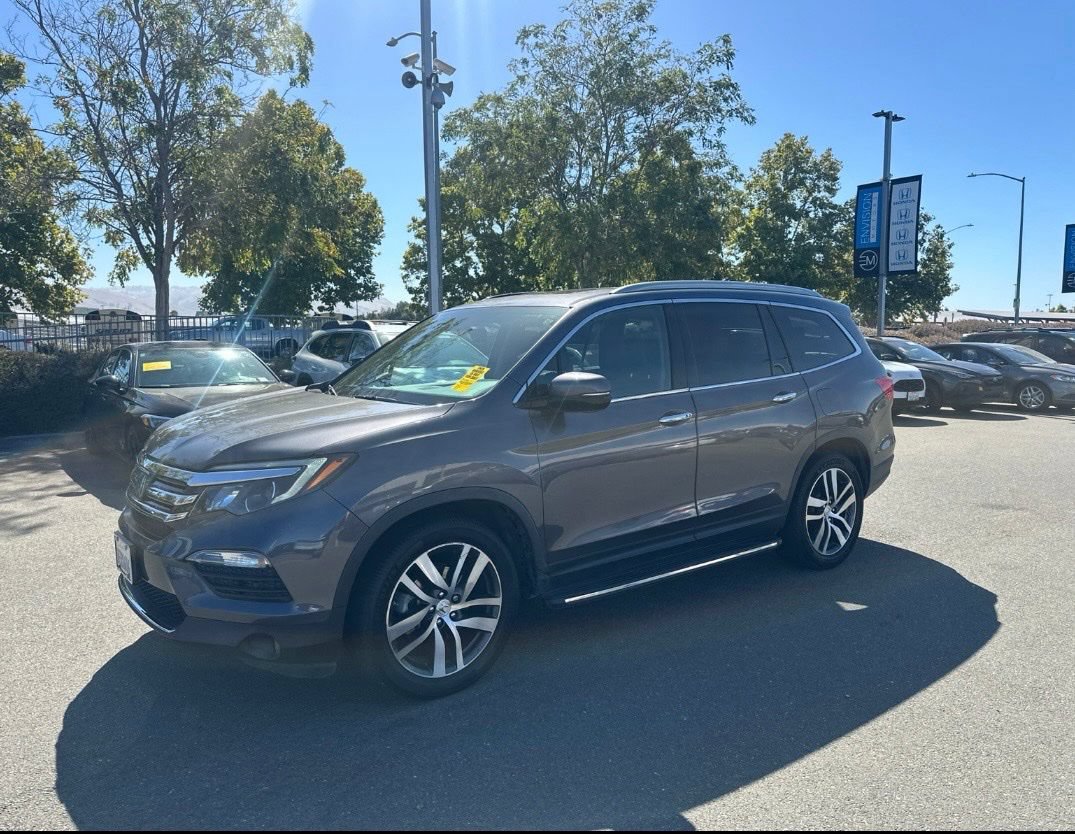 Used 2018 Honda Pilot Touring image 5