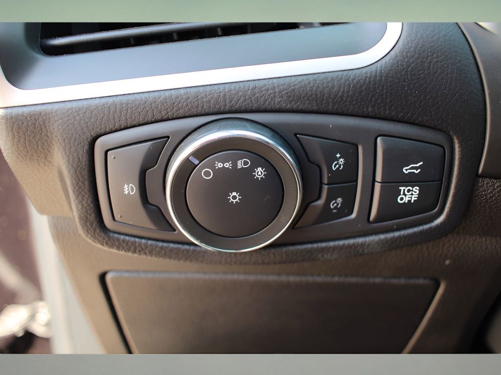 Used 2021 Ford Edge SEL w/ Convenience Package image 19