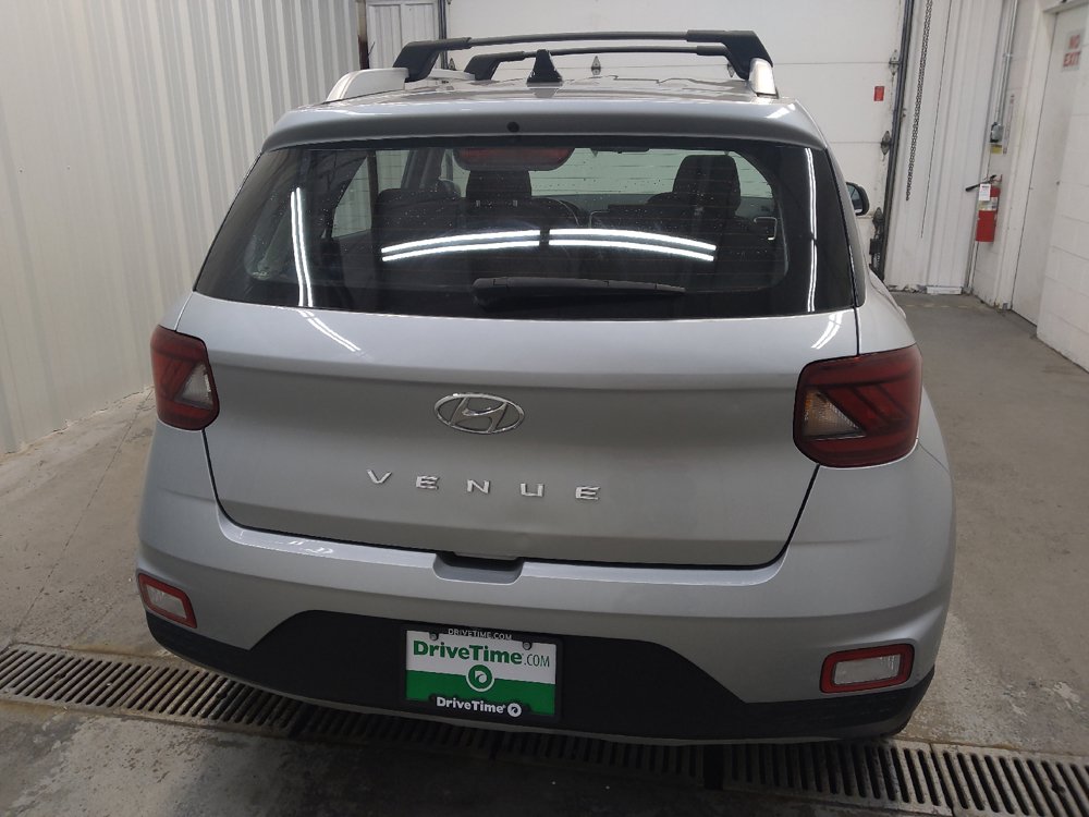 Used 2021 Hyundai Venue SEL w/ Premium Package FWD image 7