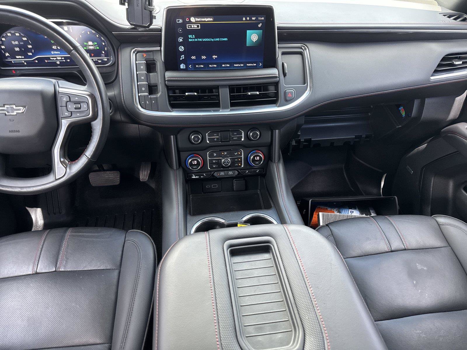 Used 2022 Chevrolet Suburban RST w/ Luxury Package AWD/4WD image 15