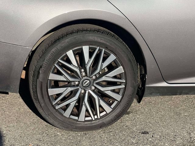 Used 2023 Nissan Altima 2.5 SV FWD image 16
