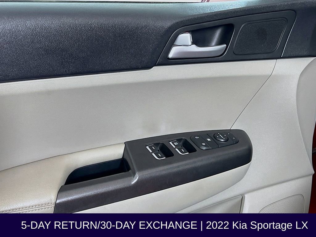 Used 2022 Kia Sportage LX image 23