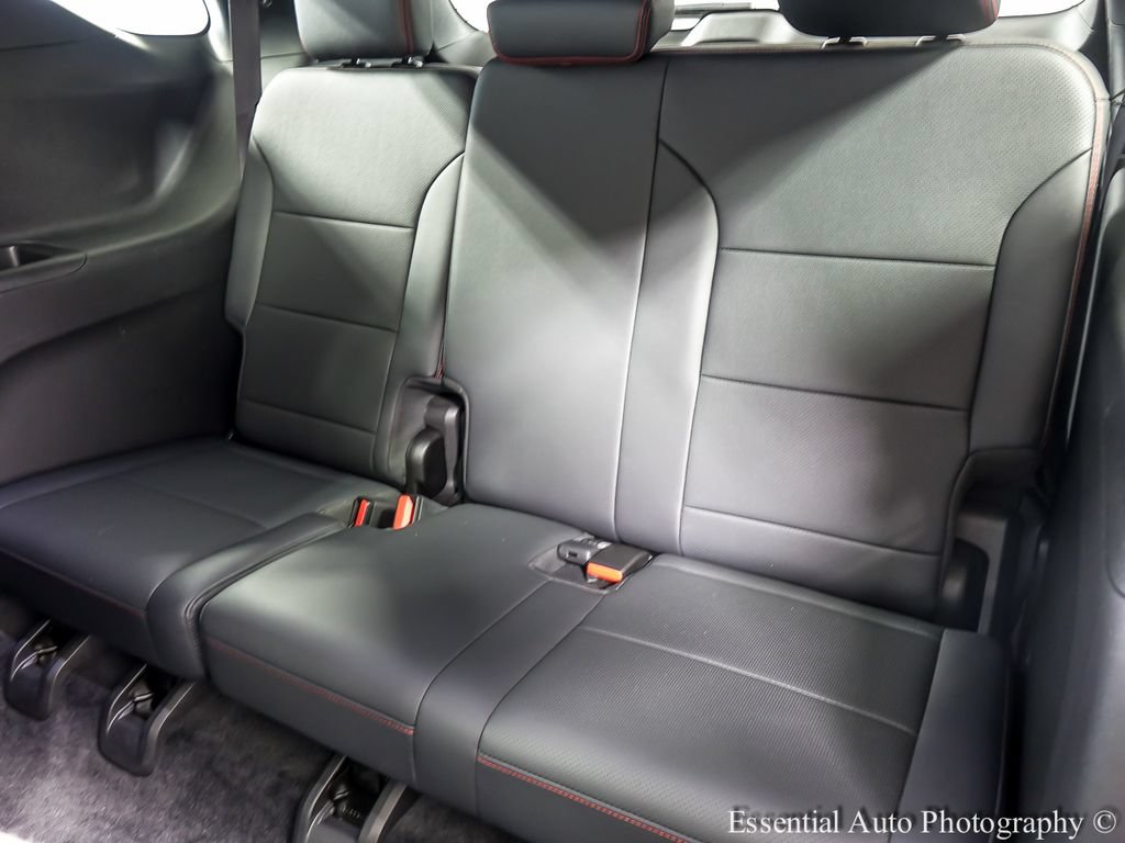 Used 2024 Chevrolet Traverse RS w/ LPO, Floor Liner Package AWD/4WD image 13