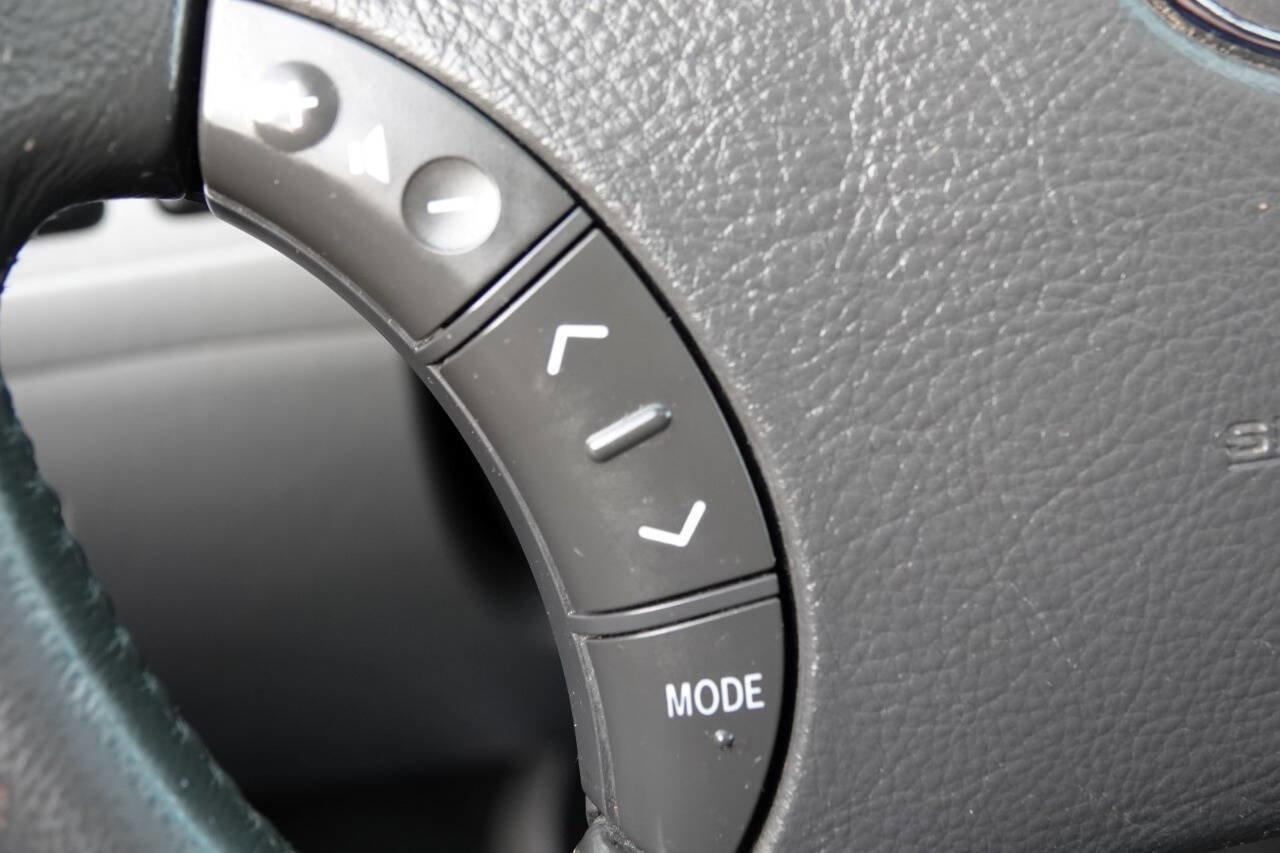 Used 2005 Toyota Highlander Limited AWD/4WD image 77