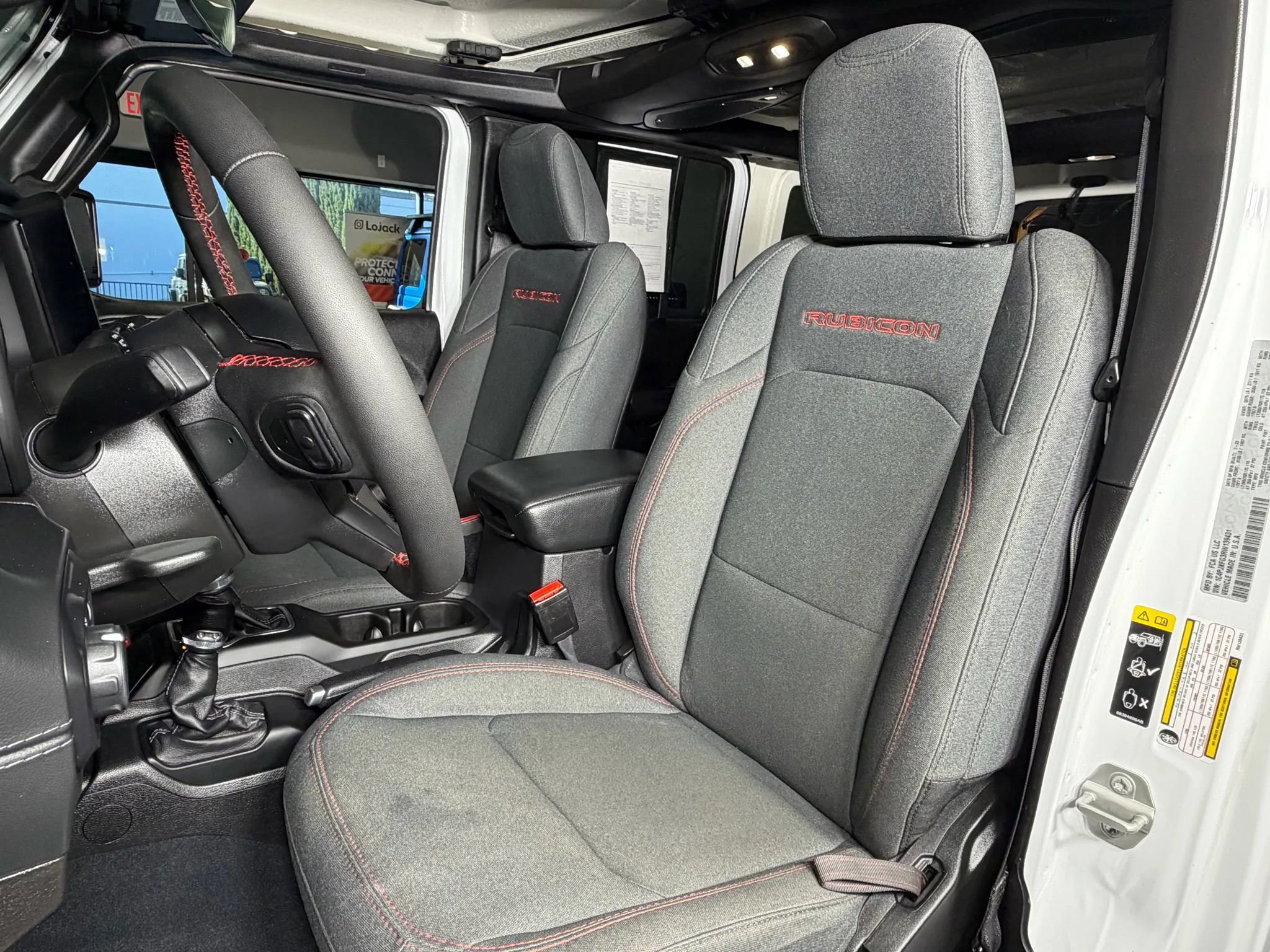 Used 2024 Jeep Wrangler Unlimited Rubicon w/ Convenience Group image 16